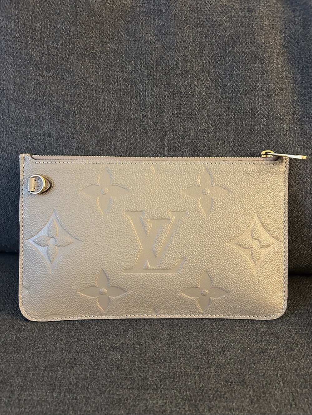 Louis Vuitton Turtledove MM Empreinte Pouch